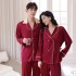 Pijama Novios Rojo Seda Helada | Elegancia para Parejas - [Nombre de la Tienda] 